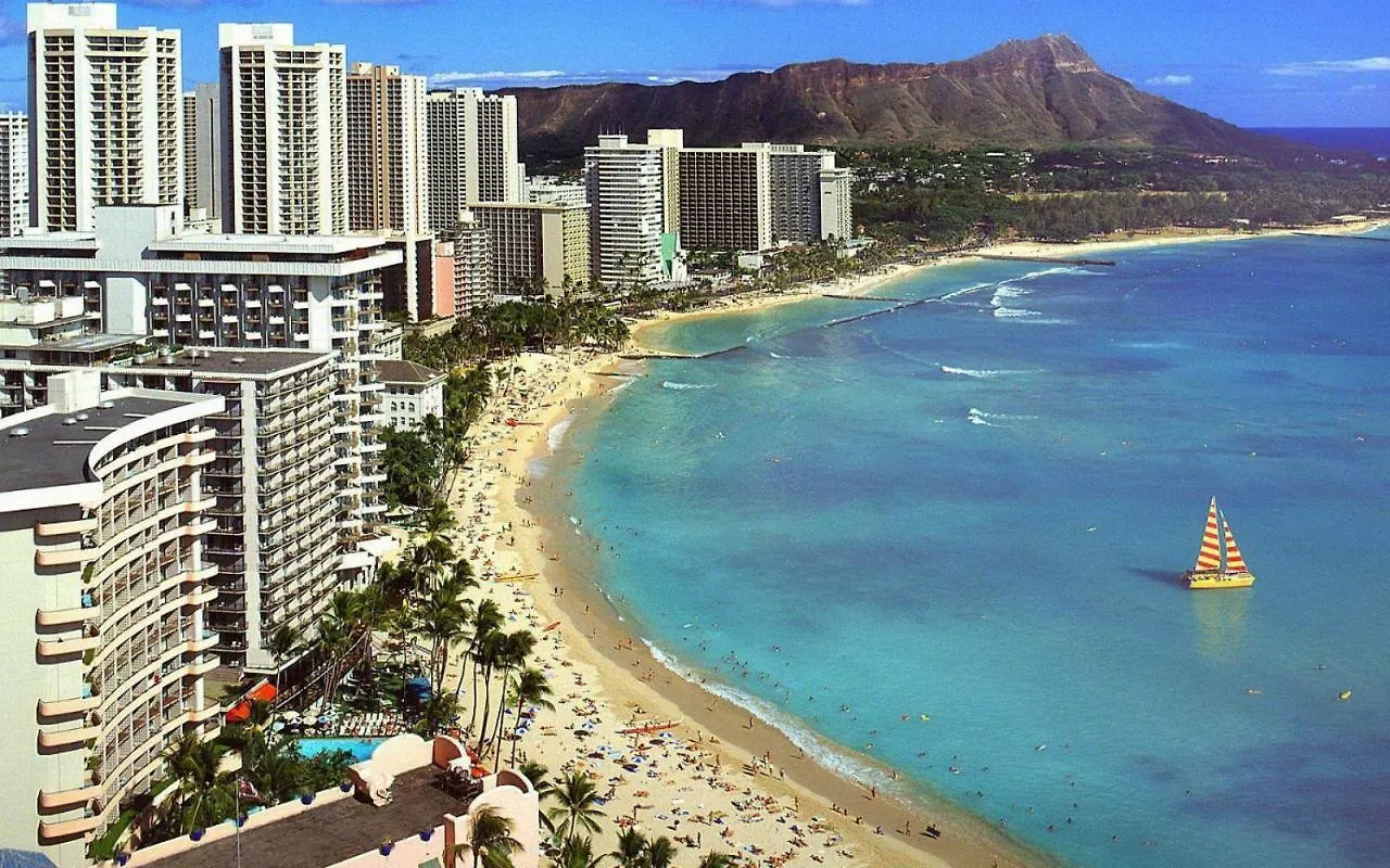 Upscale Penthouse With Ocean Views & Free Parking! Apartment Honolulu United States