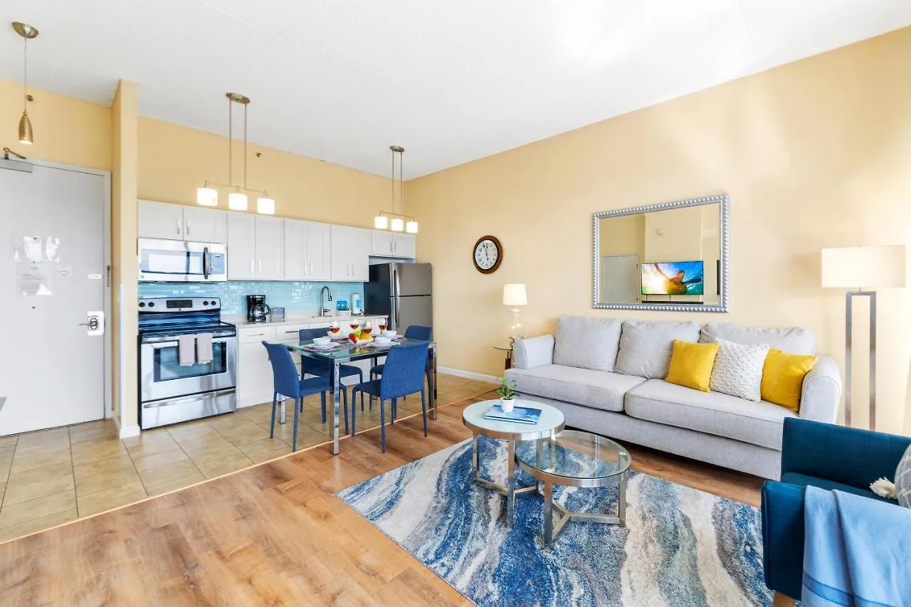 Апартаменты Upscale Penthouse With Ocean Views & Free Parking! Гонолулу