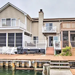  Holiday home Canal-front Escape With Dock Walk To Maryland United States
