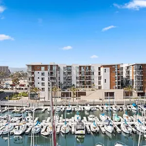  Apartment Blue Water Views Luxury Retreat In Mdr/venice United States